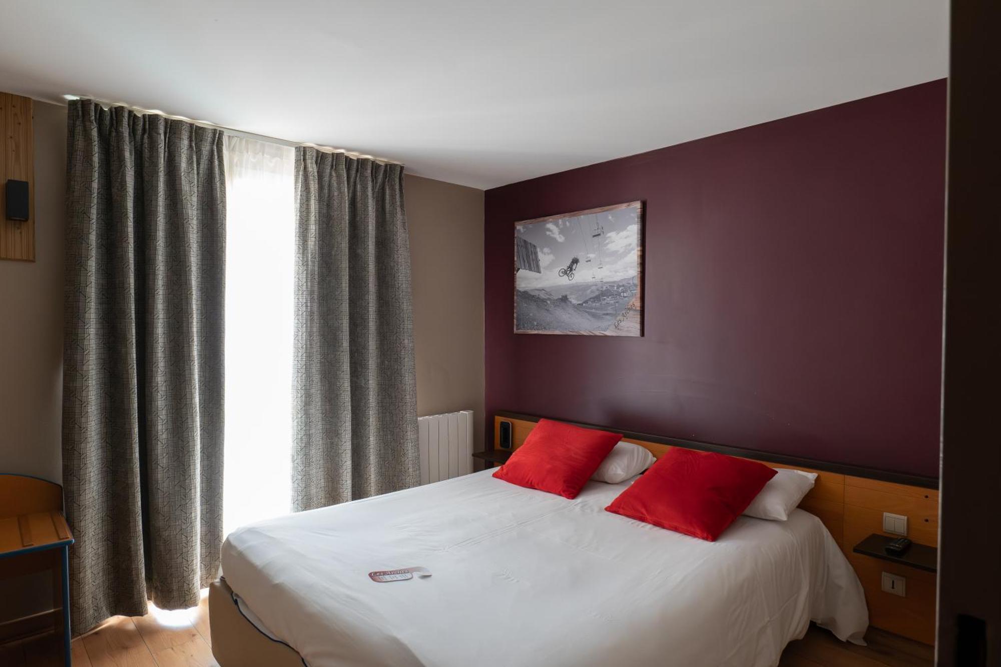 Hotel Les Arches 생라리술랑 외부 사진