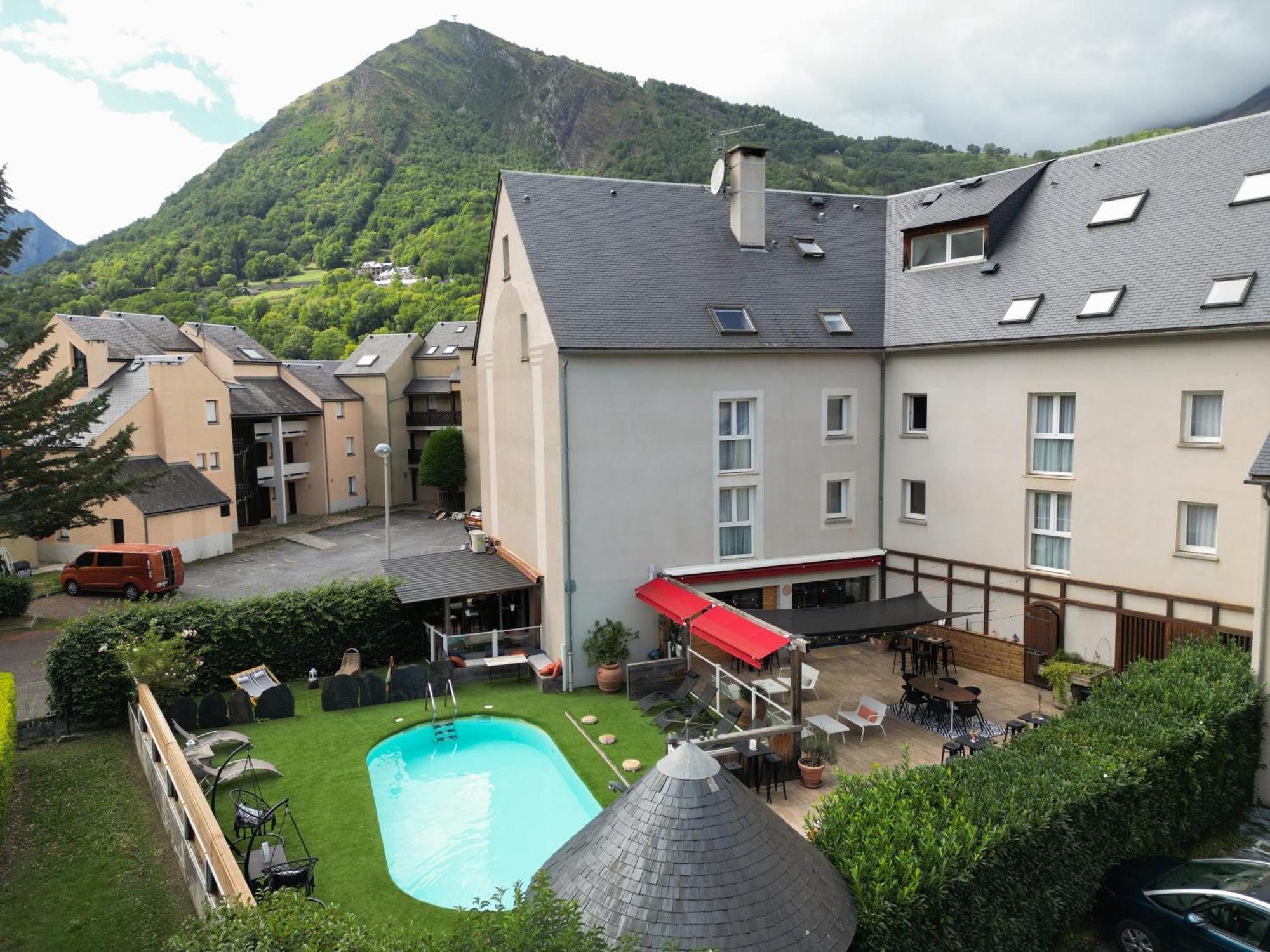 Hotel Les Arches 생라리술랑 외부 사진