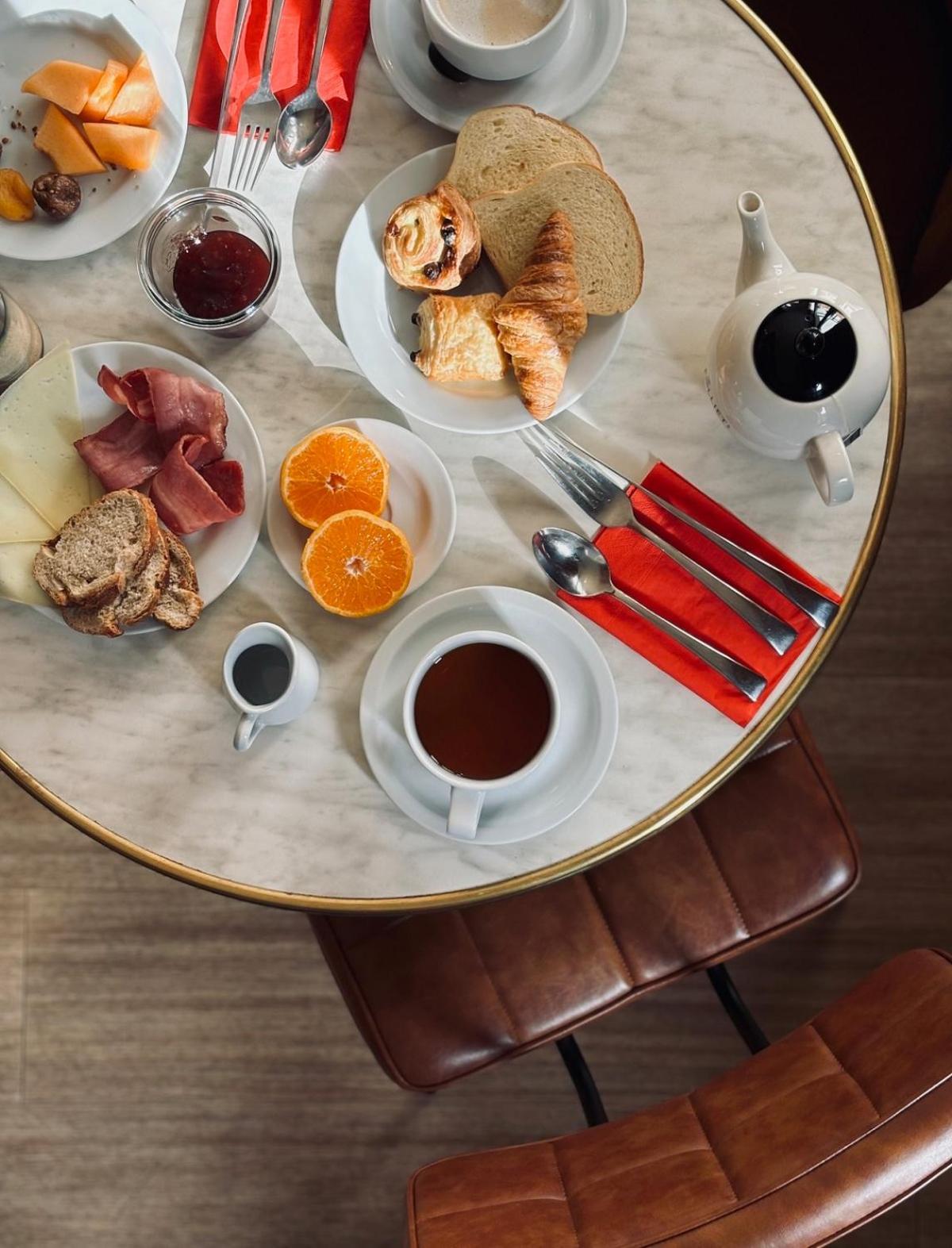 Hotel Les Arches 생라리술랑 외부 사진